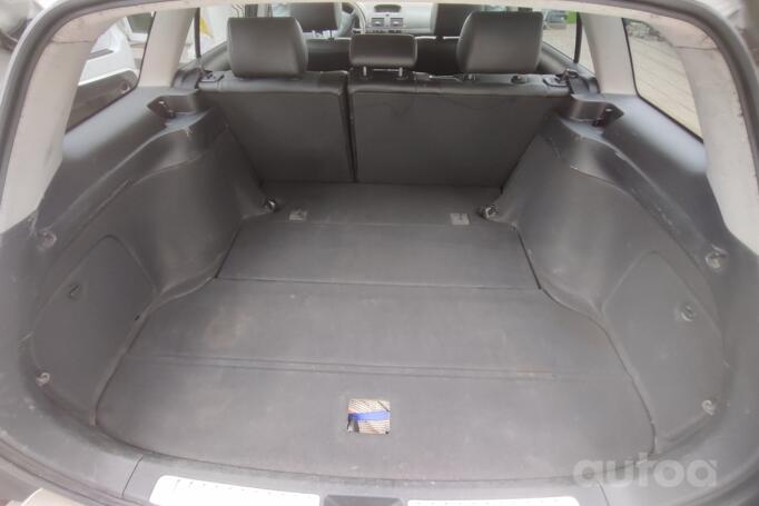 Toyota Avensis 2 generation wagon