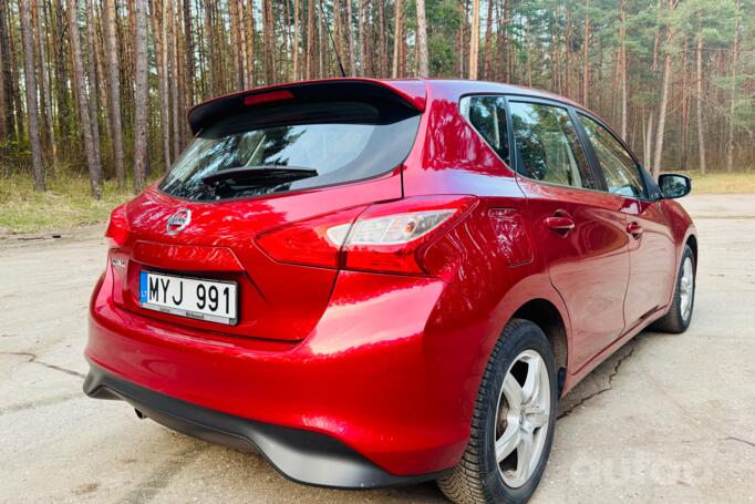 Nissan Pulsar NB17