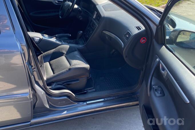 Volvo V70 2 generation [restyling] wagon 5-doors