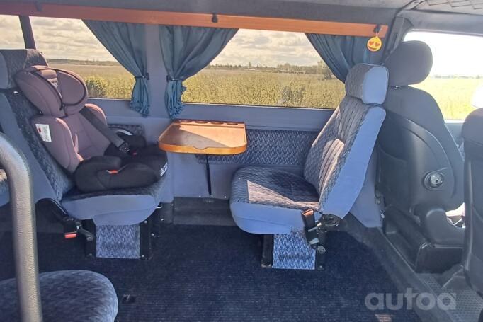 Volkswagen Caravelle T4 Minivan