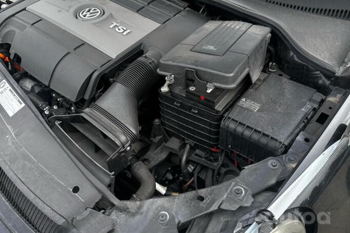 Volkswagen Golf 6 generation R hatchback 5-doors
