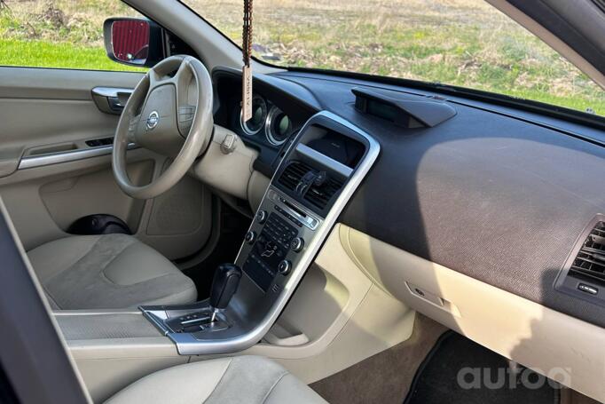 Volvo XC60 1 generation Crossover