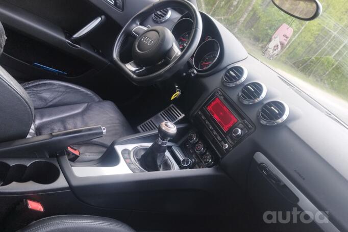 Audi TT 8J Coupe