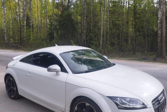 Audi TT 8J Coupe