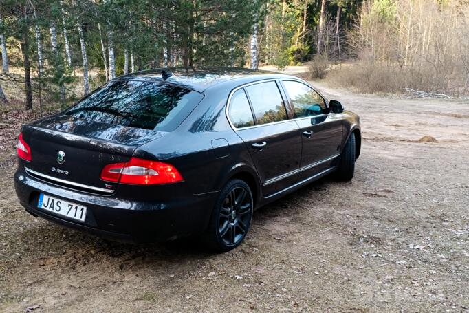 Skoda Superb 2 generation Liftback