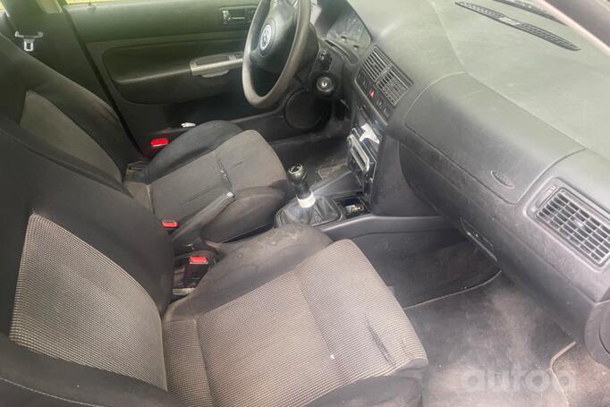 Volkswagen Golf 4 generation Hatchback 5-doors