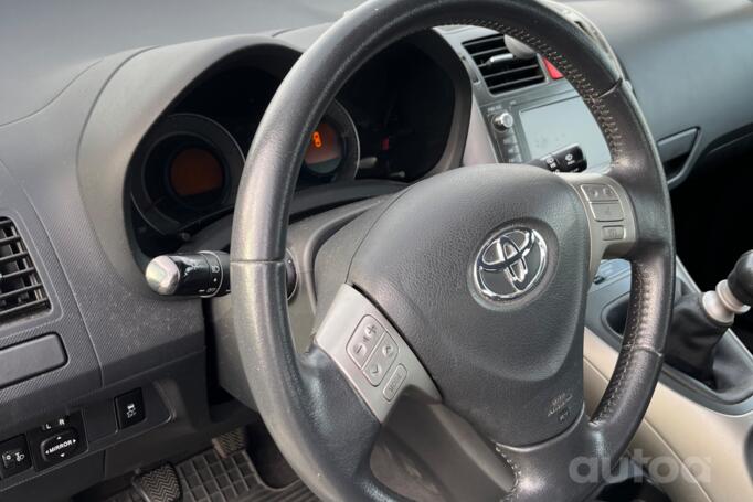 Toyota Auris 1 generation Hatchback 5-doors
