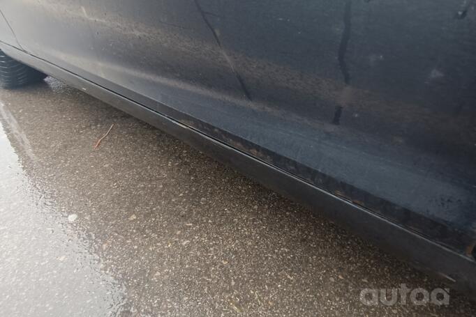 Mercedes-Benz C-Class W203/S203/CL203 Sedan