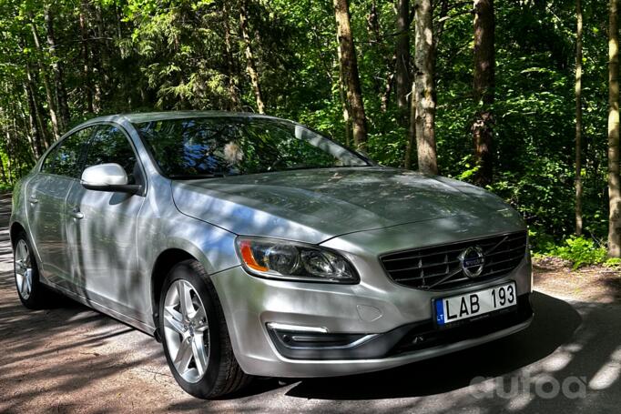 Volvo S60 2 generation [restyling] Sedan 4-doors