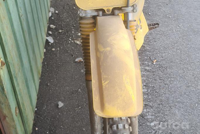 Suzuki RM