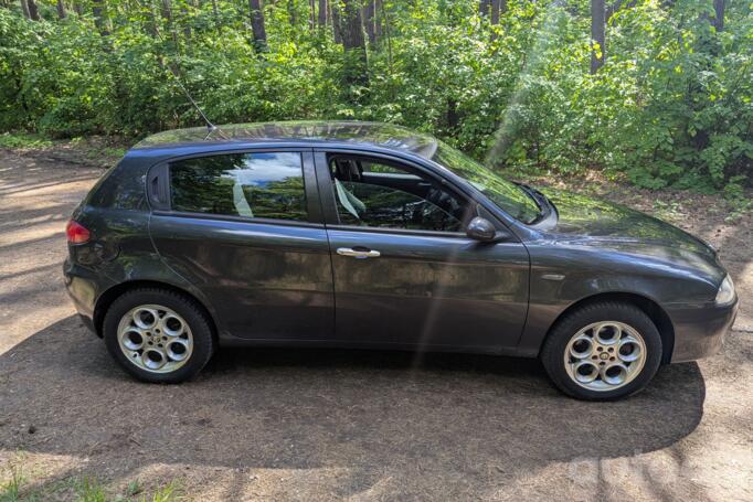 Alfa Romeo 147 2 generation Hatchback 5-doors