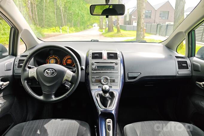 Toyota Auris 1 generation Hatchback 5-doors