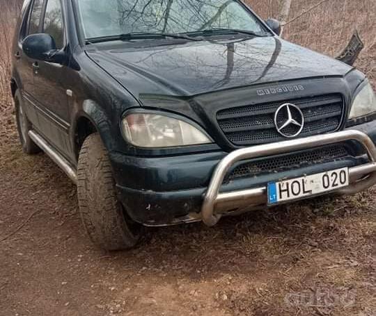 Mercedes-Benz M-Class W163 AMG crossover 5-doors