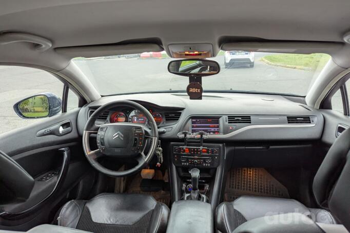 Citroen C5 2 generation Sedan