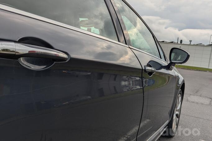 Citroen C5 2 generation Sedan