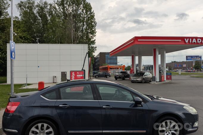 Citroen C5 2 generation Sedan