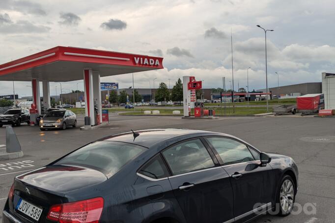 Citroen C5 2 generation Sedan