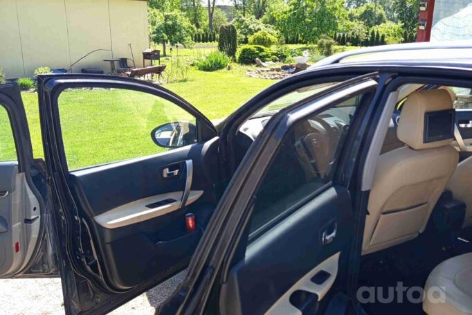 Nissan Qashqai+2