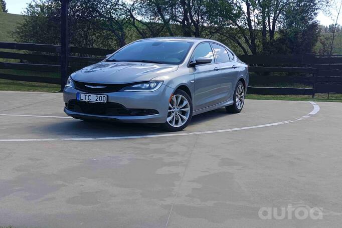Chrysler 200