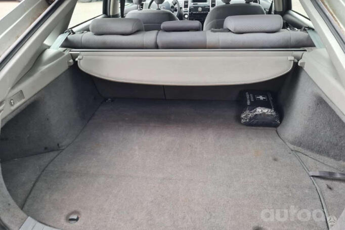 Toyota Prius 2 generation Hatchback