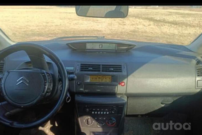 Citroen C4 1 generation Hatchback 3-doors