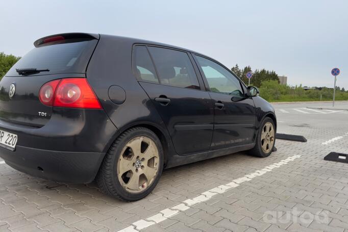 Volkswagen Golf 5 generation Hatchback 5-doors