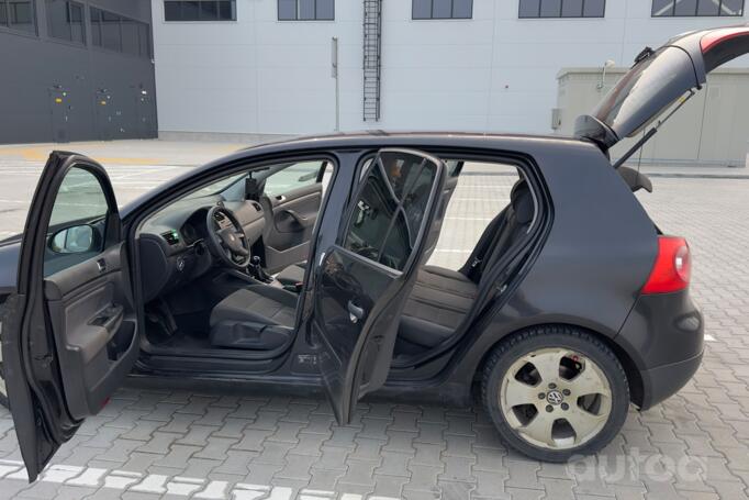 Volkswagen Golf 5 generation Hatchback 5-doors