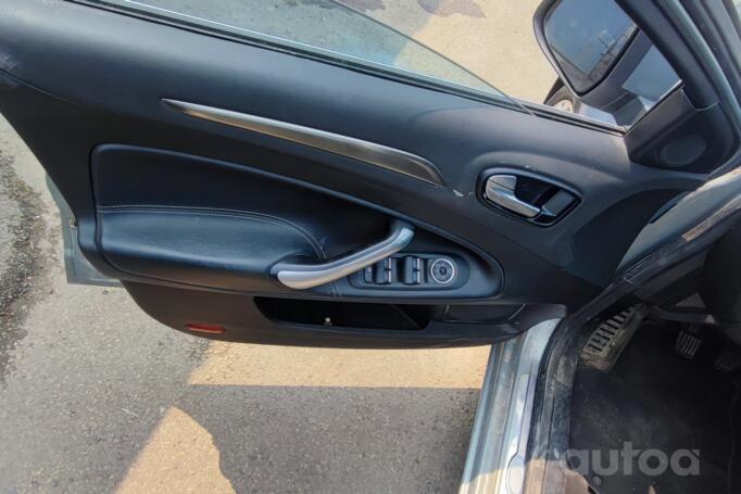 Ford Mondeo 4 generation Liftback