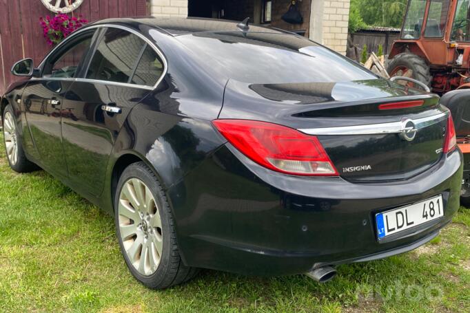 Opel Insignia A Sedan 4-doors