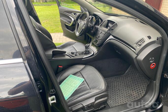 Opel Insignia A Sedan 4-doors