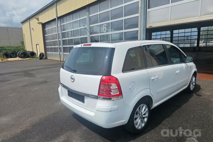 Opel Zafira B [restyling]