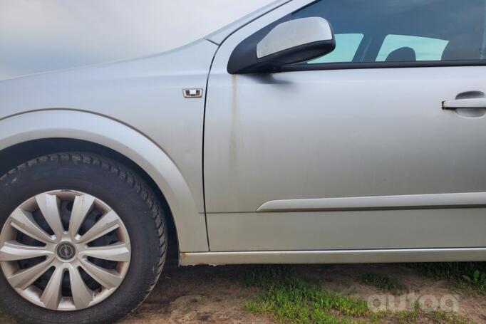 Opel Astra H Hatchback