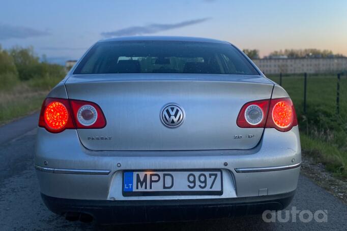 Volkswagen Passat B6 Sedan 4-doors