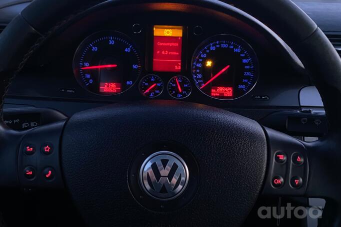 Volkswagen Passat B6 Sedan 4-doors