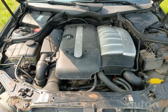Mercedes-Benz CLK-Class C209/A209 Coupe
