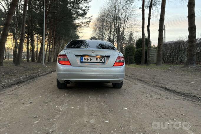 Mercedes-Benz C-Class W204/S204 Sedan 4-doors