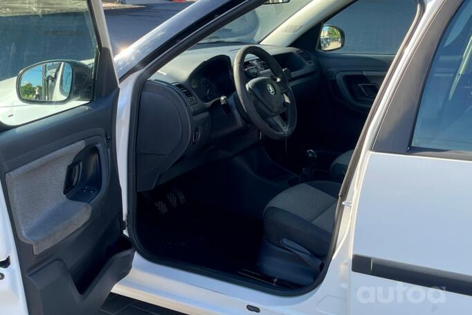 Skoda Roomster 1 generation [restyling] Minivan 5-doors