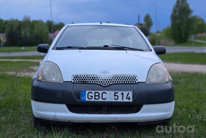 Toyota Yaris 1 generation
