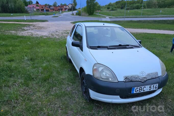 Toyota Yaris 1 generation