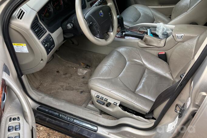 Volvo XC70 2 generation [restyling] wagon