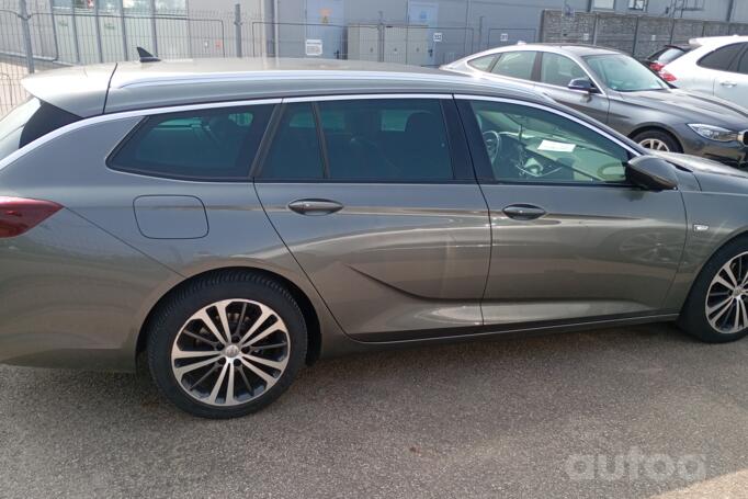 Opel Insignia B Sports Tourer wagon 5-doors