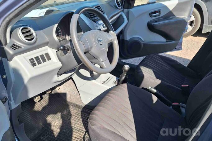 Nissan Pixo