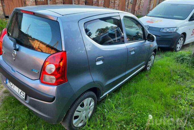 Nissan Pixo