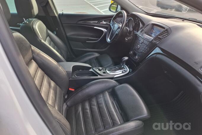 Opel Insignia A Sports Tourer OPC wagon 5-doors