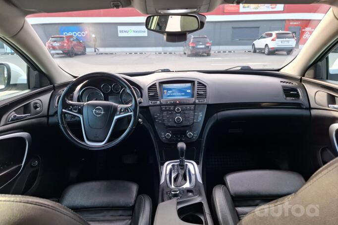 Opel Insignia A Sports Tourer OPC wagon 5-doors