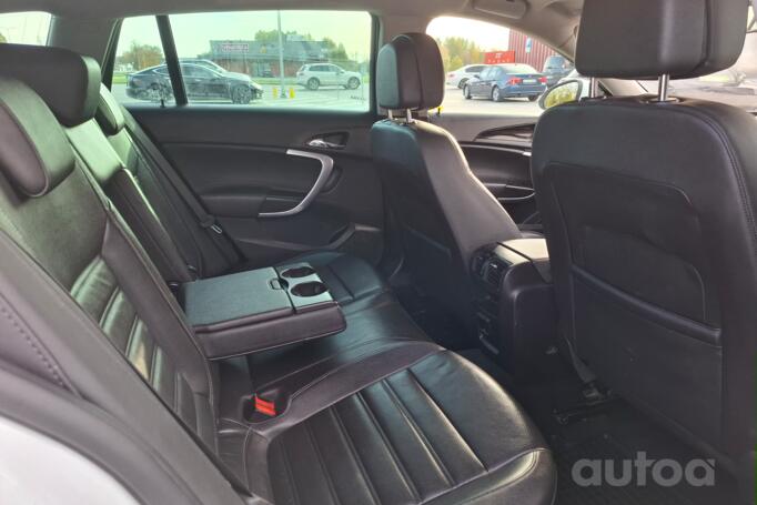 Opel Insignia A Sports Tourer OPC wagon 5-doors