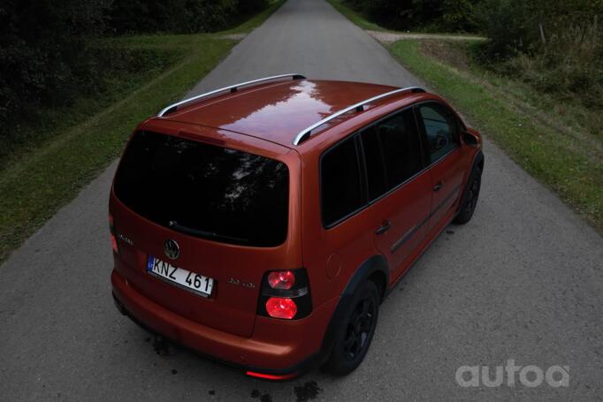 Volkswagen Touran 1 generation [restyling] Cross minivan 5-doors