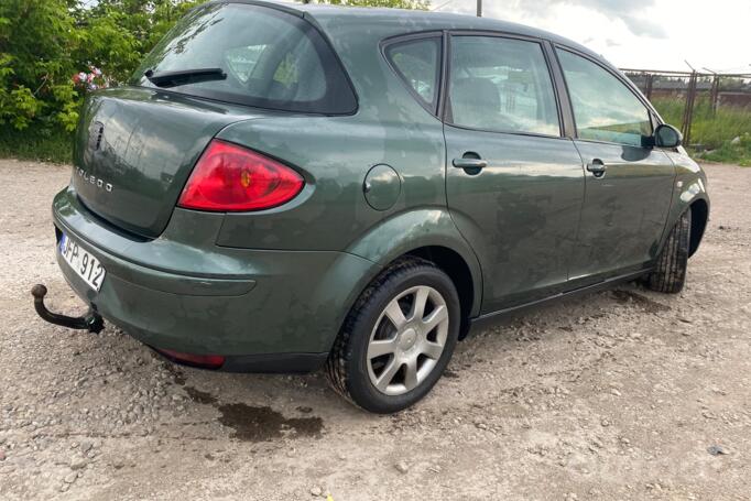 SEAT Toledo 3 generation Hatchback