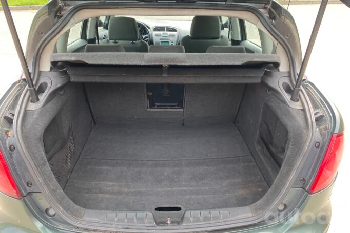 SEAT Toledo 3 generation Hatchback