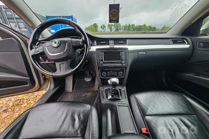 Skoda Superb 2 generation Combi wagon